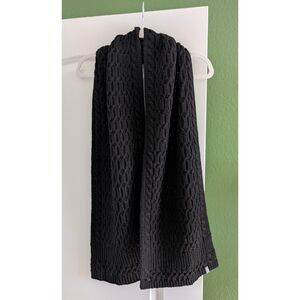 NWOT Calvin Klein Textured Black Scarf
